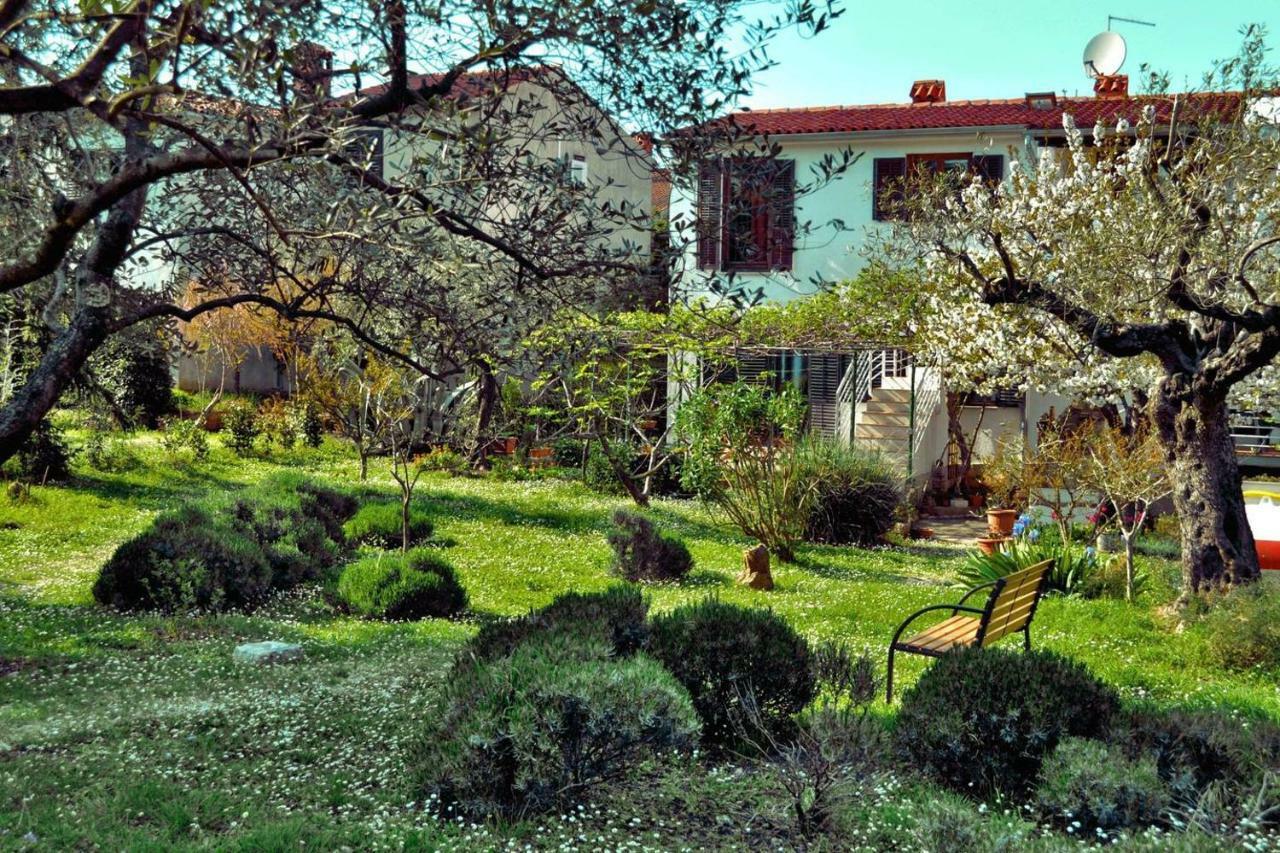 Apartment Rosa 2 Rovinj Bagian luar foto